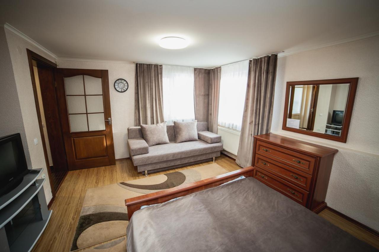 Hotel Августин Soločin Exteriér fotografie